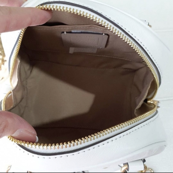 Coach Sydney Satchel In Signature Canvas Chalk/Glacier White NWT CA591. - Picture 5 of 5